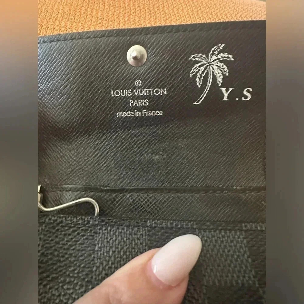 Authentic Louis Vuitton 6 Key Car Charm Holder Damier Graphite Preowned - Picture 6 of 9